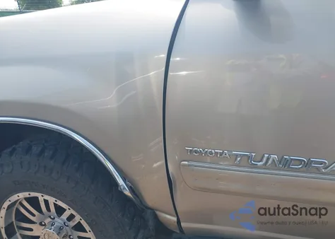 2004 Toyota Tundra Sr5 V8 z USA, uszkodzony, nr VIN 5TBET34154S445685